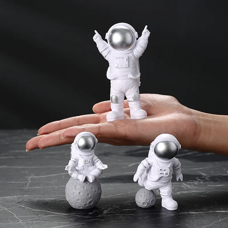 Mini Cosmonaut Figurine Set