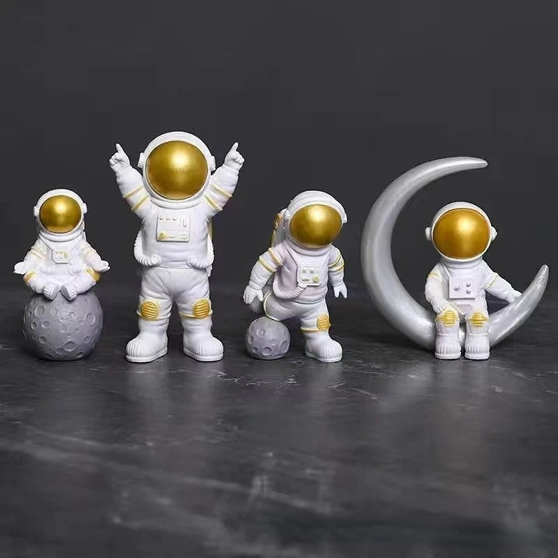 Mini Cosmonaut Figurine Set
